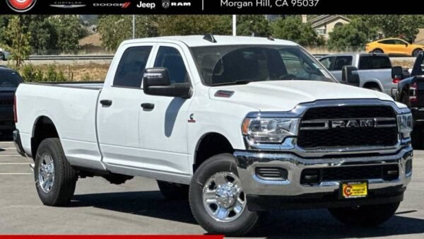 New 2024 Ram 2500 Tradesman Crew Cab 8' Box 4WD