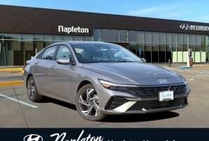 New 2024 Hyundai Elantra SEL IVT