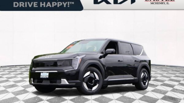 New 2024 Kia EV9 Light Long Range RWD