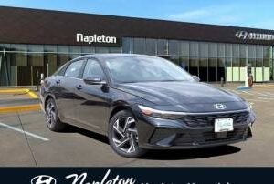 New 2024 Hyundai Elantra SEL IVT