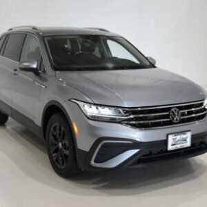 New 2024 Volkswagen Tiguan SE 4MOTION