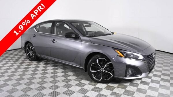 New 2024 Nissan Altima 2.5 SR FWD