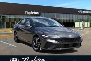 New 2024 Hyundai Elantra SEL IVT