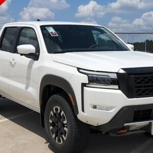 New 2024 Nissan Frontier PRO-4X Crew Cab 4WD