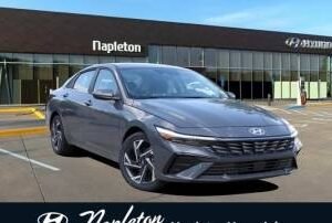 New 2024 Hyundai Elantra SEL IVT