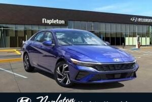 New 2024 Hyundai Elantra SEL IVT