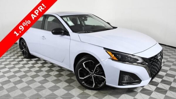 New 2024 Nissan Altima 2.5 SR FWD