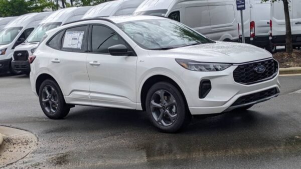New 2024 Ford Escape ST-Line AWD