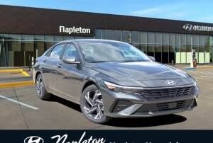 New 2024 Hyundai Elantra SEL IVT