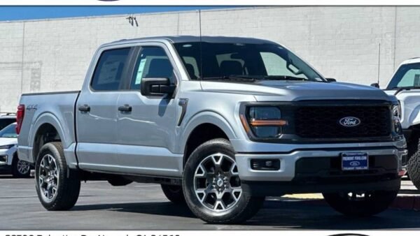New 2024 Ford F-150 STX SuperCrew 5.5' Box 4WD