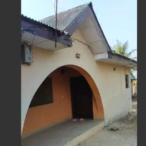 Hot Deals🔥🔥🔥Three bedroom flat in Ogun State