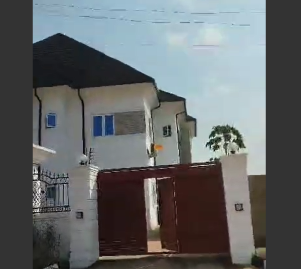 Xmas Deal 🔥🔥🔥 3bedroom upstairs flat with all Amenities In Ogun State